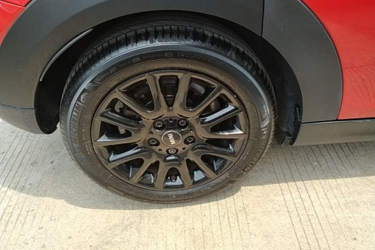 Used MINI 2019 1.5T COOPER Classic Edition Five-Door Version Exterior 5
