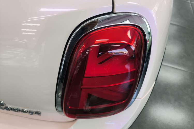 Used MINI 2019 1.5T COOPER CABRIO Artist Exterior 6