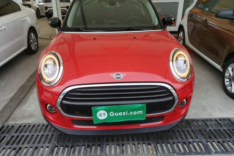 Used MINI 2019 1.5T COOPER Classic Edition Front