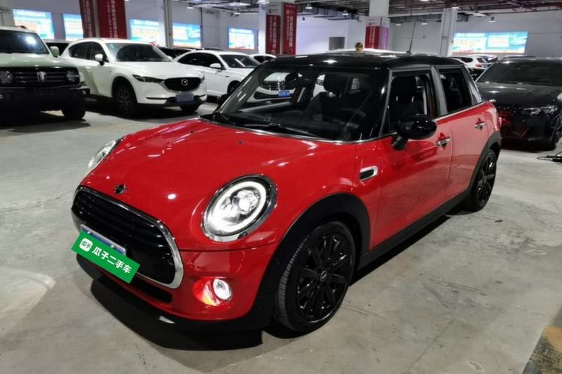 Used MINI 2019 1.5T COOPER Artist Five-Door Edition Front Left 45 Deg