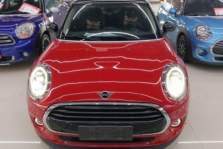Used MINI 2019 1.5T COOPER Artist Front