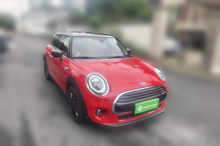 Used MINI 2019 1.5T COOPER Classic Edition Front Right 45 Deg