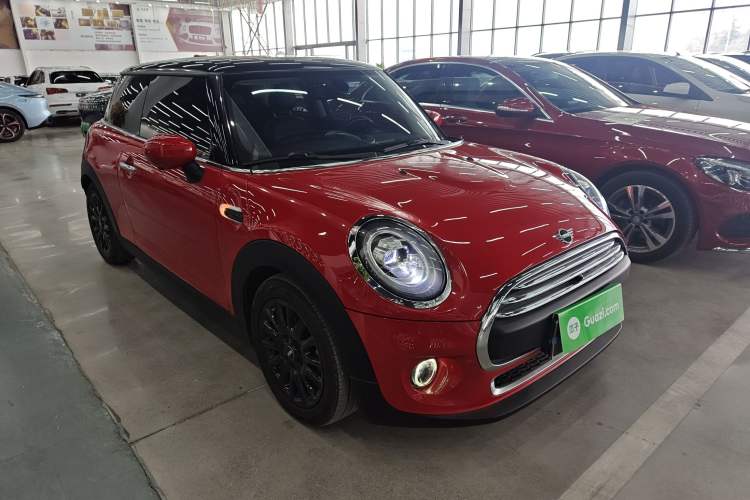 Used MINI 2019 1.5T ONE PLUS Front Right 45 Deg