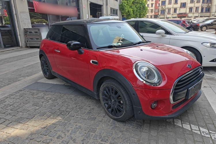 Used MINI 2019 1.5T COOPER Classic Edition Front Right 45 Deg