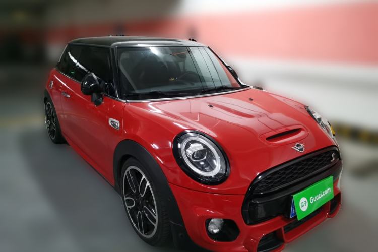 Used MINI 2019 2.0T COOPER S Racing Driver Front Right 45 Deg