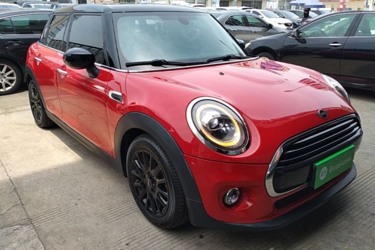 Used MINI 2019 1.5T COOPER Classic Edition Five-Door Version Front Right 45 Deg