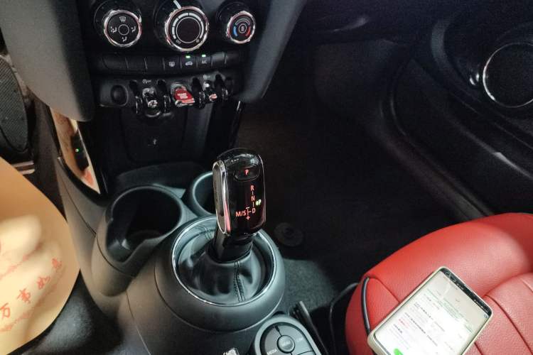 Used MINI 2019 1.5T ONE PLUS Gear Lever