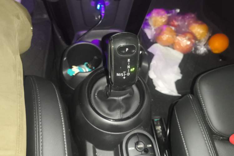 Used MINI 2019 1.5T COOPER Classic Edition Gear Lever
