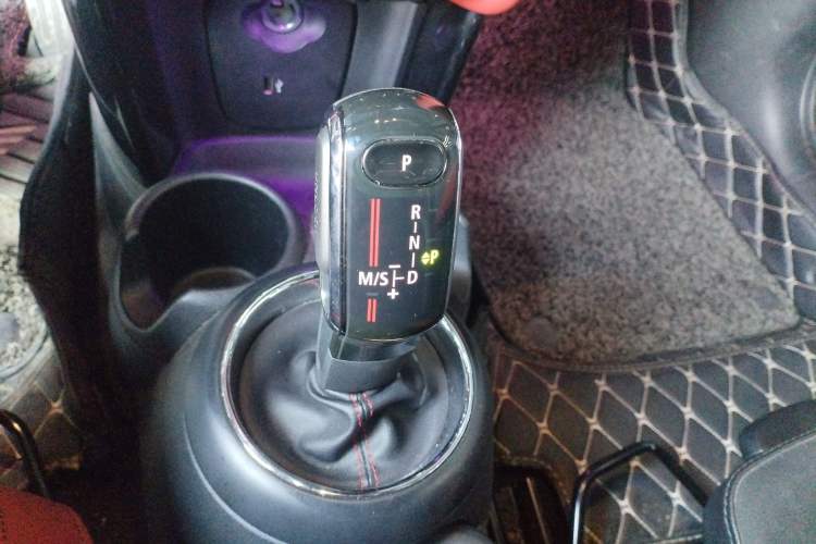 Used MINI 2019 2.0T COOPER S Racing Driver Gear Lever
