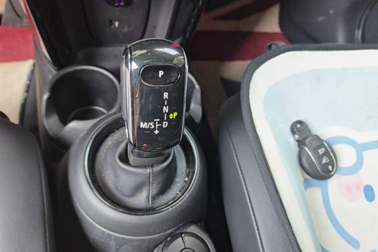 Used MINI 2019 1.5T COOPER Classic Edition Gear Lever