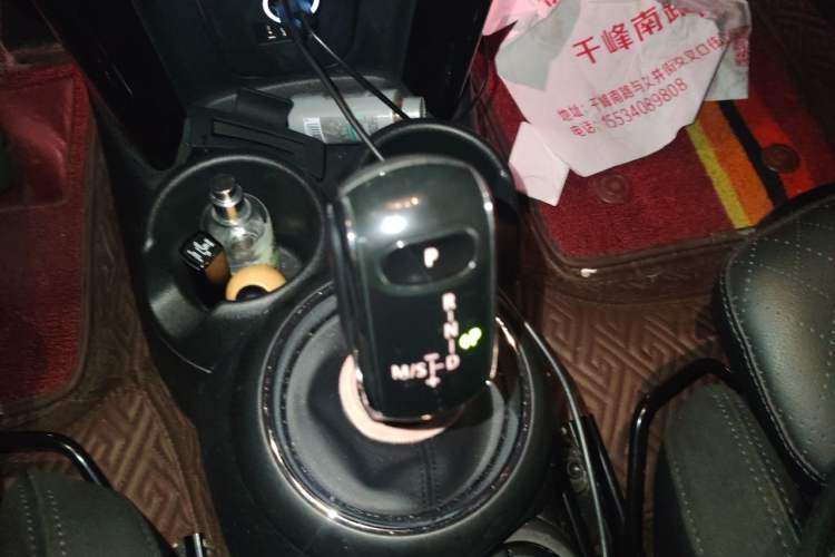 Used MINI 2019 1.5T COOPER Artist Gear Lever