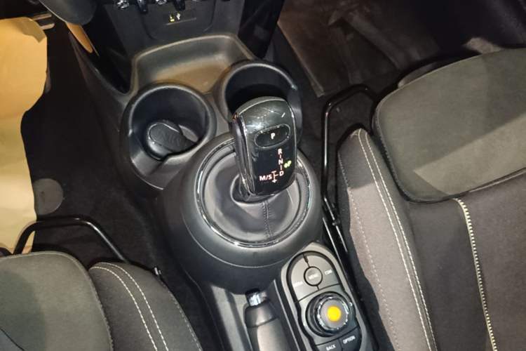 Used MINI 2019 1.5T COOPER Racing Driver Gear Lever