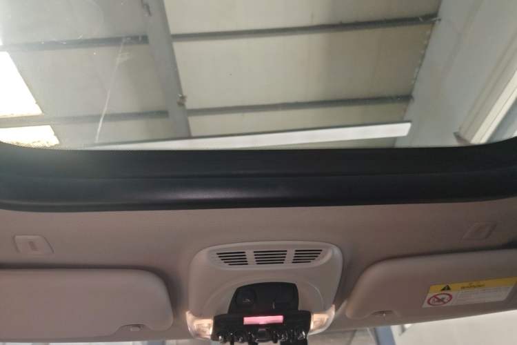Used MINI 2019 1.5T COOPER Artist Headliner