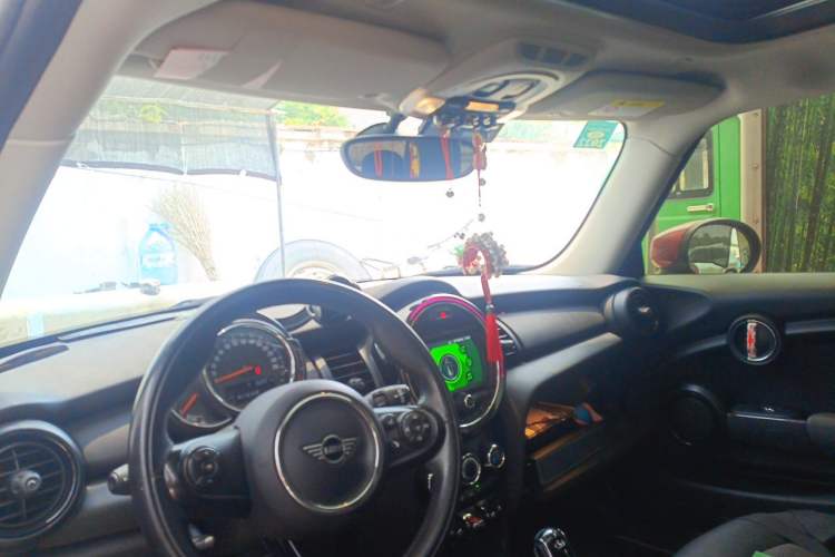Used MINI 2019 1.5T ONE Headliner