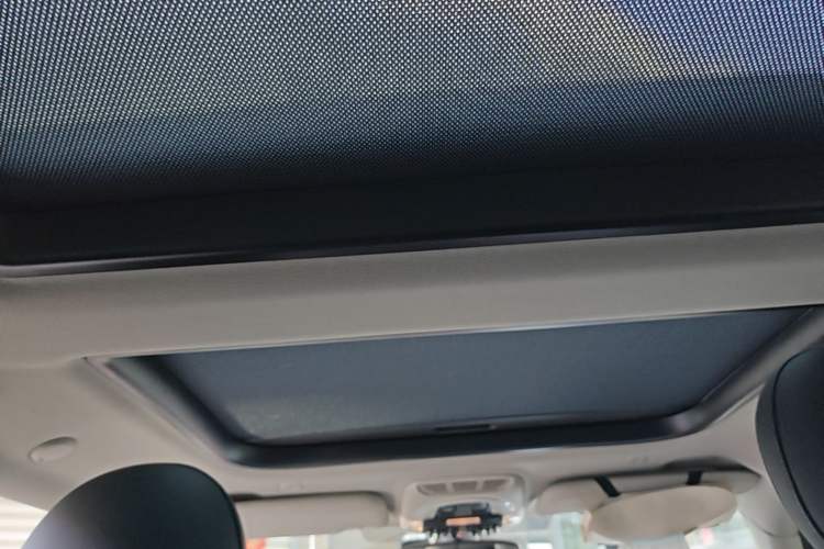 Used MINI 2019 1.5T COOPER Classic Edition Headliner