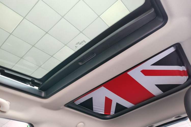 Used MINI 2019 1.5T COOPER Artist Headliner
