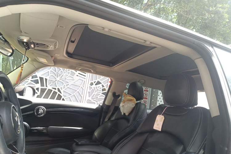 Used MINI 2019 1.5T COOPER Artist Headliner