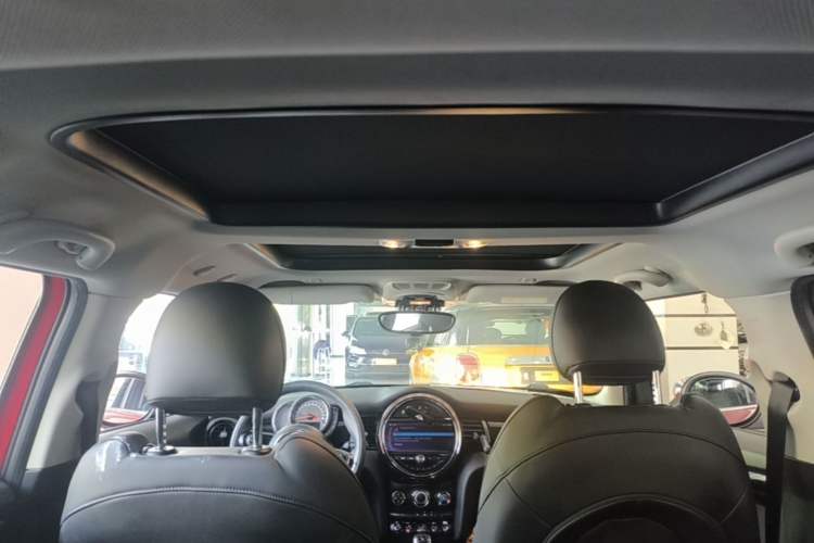 Used MINI 2019 1.5T COOPER Classic Edition Five-Door Version Headliner