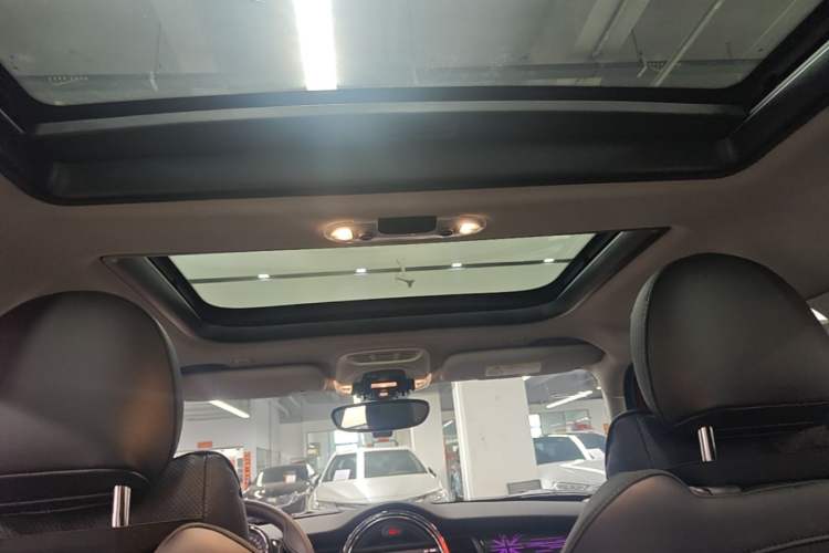 Used MINI 2019 1.5T COOPER Artist Five-Door Edition Headliner
