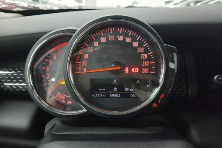 Used MINI 2019 2.0T COOPER S Classic Edition Five-Door Model Instrument Cluster
