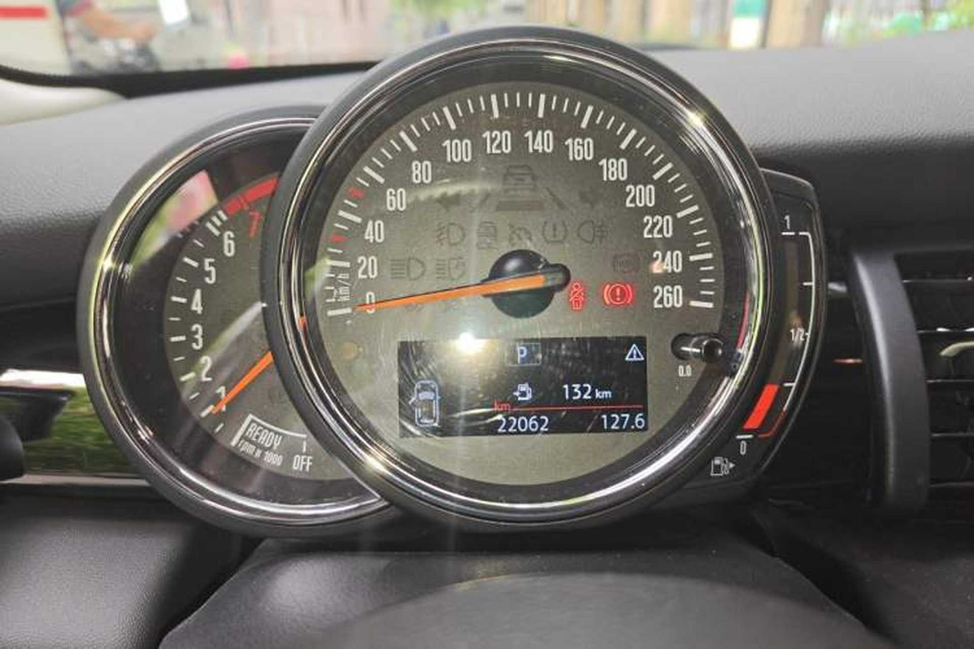 Used MINI 2019 1.5T COOPER Classic Edition Five-Door Version Instrument Cluster