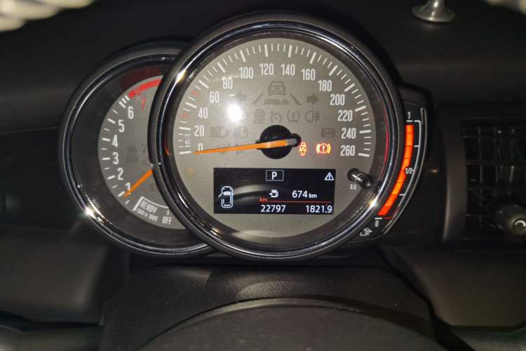 Used MINI 2019 1.5T COOPER Artist Instrument Cluster