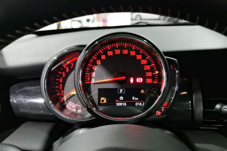 Used MINI 2019 1.5T COOPER Artist Five-Door Edition Instrument Cluster