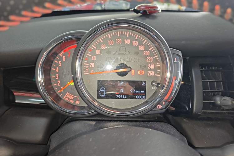 Used MINI 2019 1.5T COOPER Racing Edition Five-Door Model Instrument Cluster