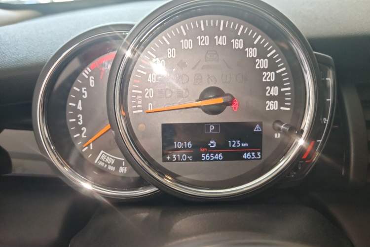 Used MINI 2019 1.5T COOPER Classic Edition Five-Door Version Instrument Cluster