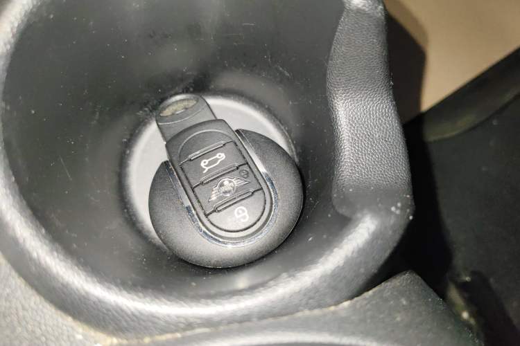 Used MINI 2019 1.5T ONE PLUS Interior 1