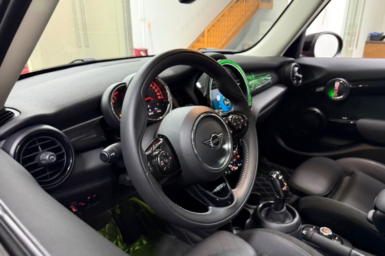 Used MINI 2019 1.5T COOPER Artist Five-Door Edition Interior 3