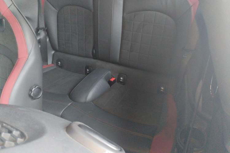 Used MINI 2019 2.0T COOPER S Racing Driver Interior 4