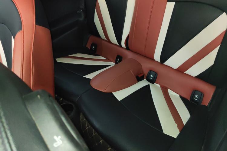 Used MINI 2019 1.5T ONE PLUS Interior 4