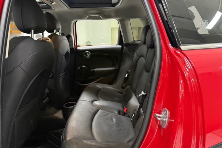 Used MINI 2019 1.5T COOPER Artist Five-Door Edition Interior 6