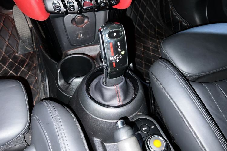 Used MINI 2019 2.0T COOPER S Artist Five-Door Edition Interior 7