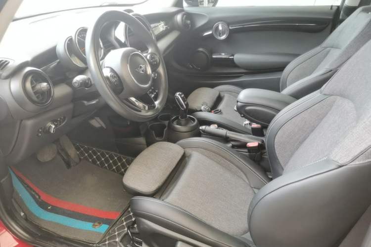 Used MINI 2019 1.5T COOPER Classic Edition Left Front Seat