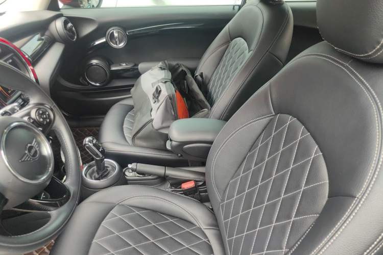 Used MINI 2019 1.5T ONE PLUS Left Front Seat