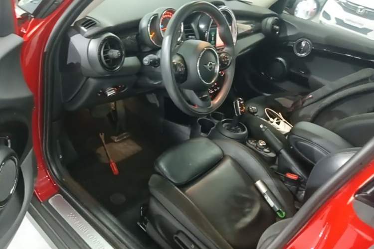 Used MINI 2019 2.0T COOPER S Classic Edition Five-Door Model Left Front Seat