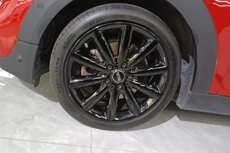 Used MINI 2019 2.0T COOPER S Classic Edition Five-Door Model Left Front Wheel Hub