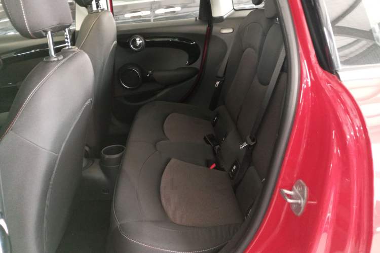 Used MINI 2019 1.5T ONE PLUS Five-Door Edition Left Rear Seat