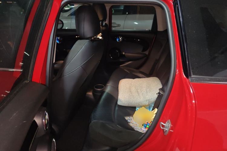 Used MINI 2019 1.5T COOPER Artist Five-Door Edition Left Rear Seat