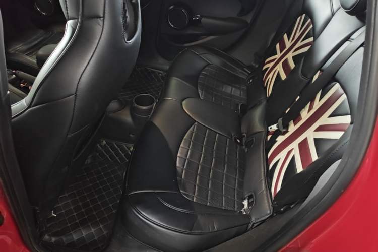 Used MINI 2019 1.5T COOPER Racing Edition Five-Door Model Left Rear Seat