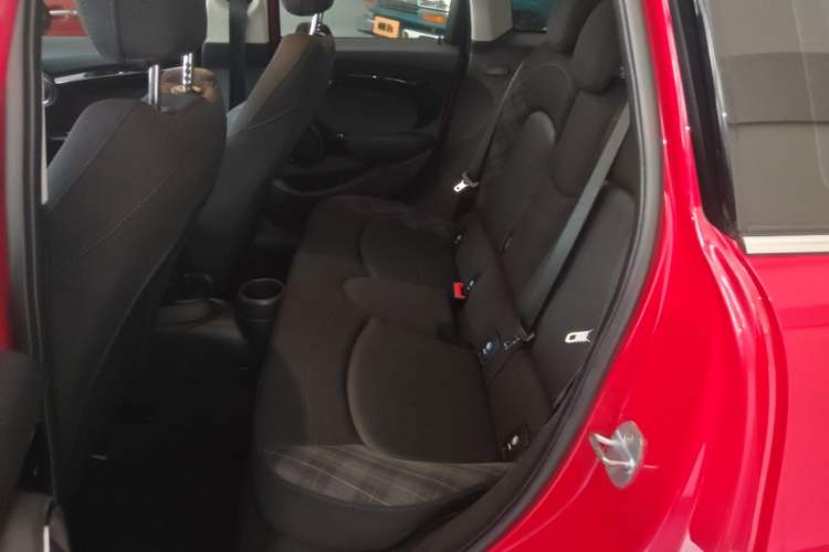 Used MINI 2019 1.5T COOPER Classic Edition Five-Door Version Left Rear Seat