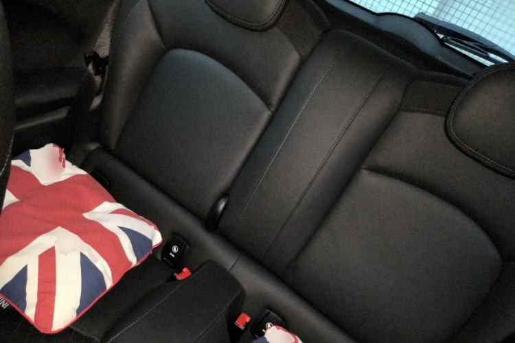 Used MINI  Left Rear Seat