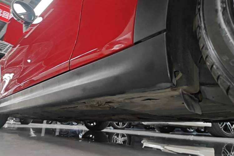Used MINI 2019 1.5T COOPER Artist Left Side Sill