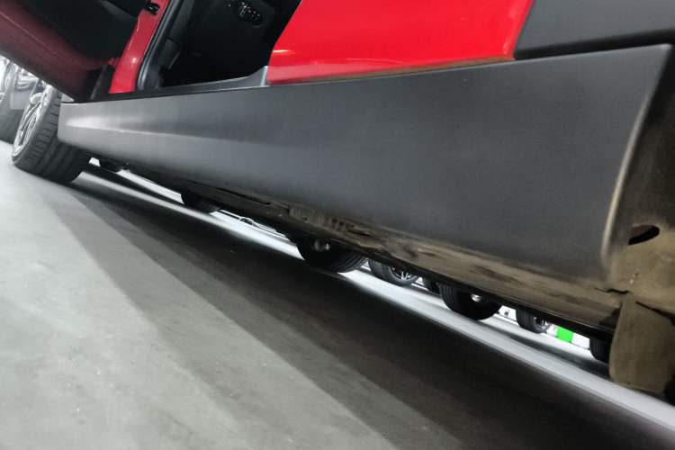 Used MINI 2019 1.5T COOPER Artist Left Side Sill