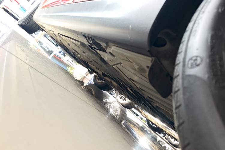 Used MINI 2019 1.5T ONE Five-Door Edition Left Side Sill