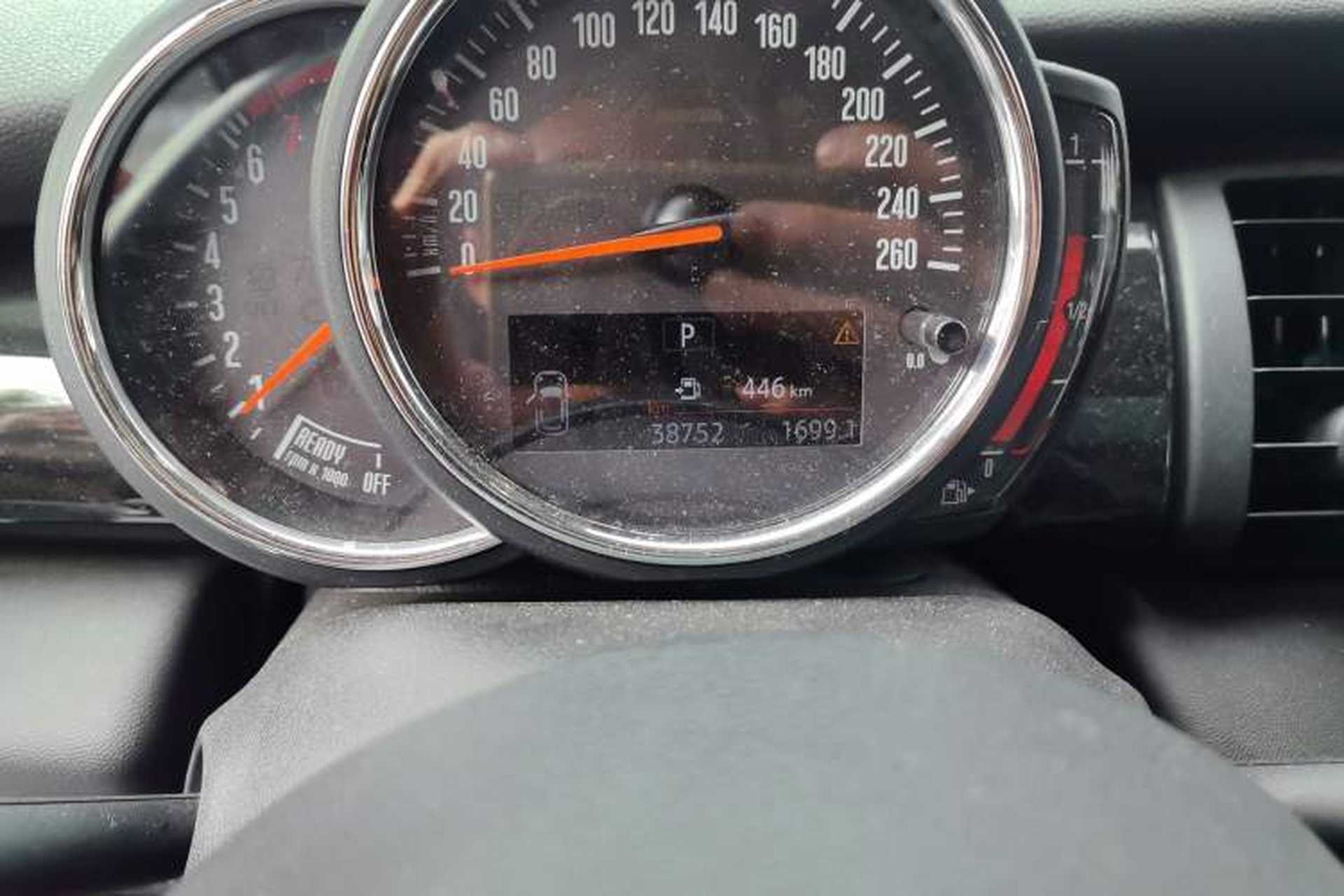 Used MINI 2019 1.5T COOPER Classic Edition Five-Door Version Odometer Close Up