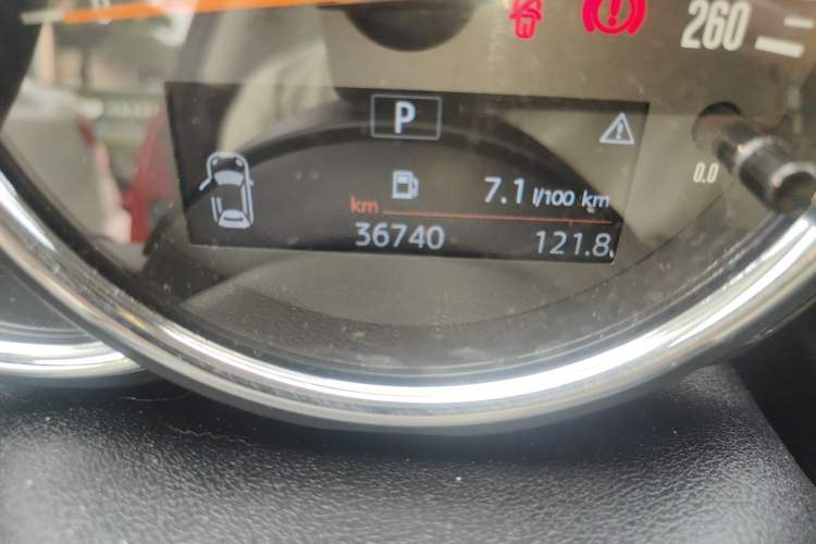 Used MINI 2019 1.5T ONE PLUS Odometer Close Up