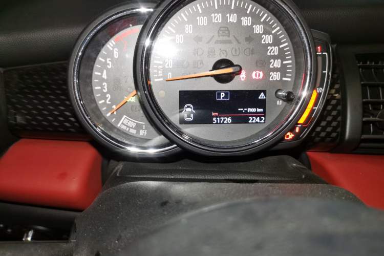 Used MINI 2019 2.0T COOPER S Racing Driver Odometer Close Up